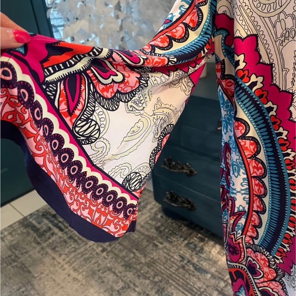 Chico's Multicolor Paisley Split/Bell Sleeve Dress Women’s Lg 12 soft stretchy - Picture 2 of 10